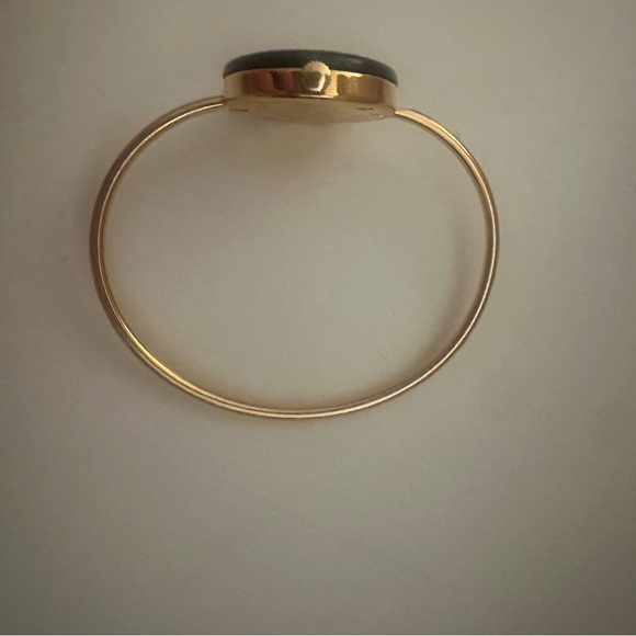 Gucci Bezel Watch - Picture 13 of 16